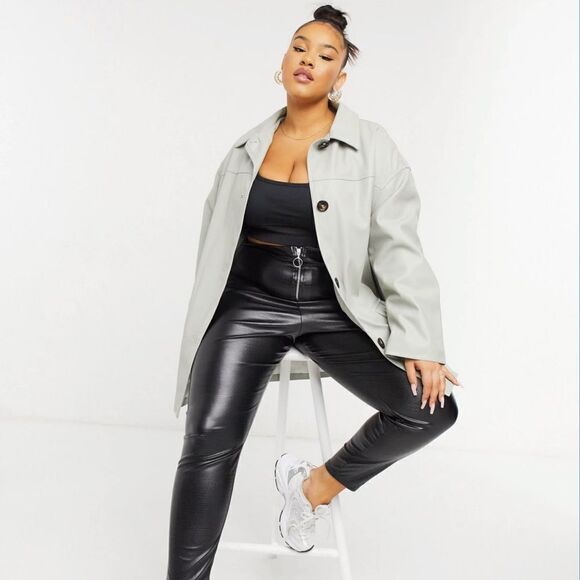 ASOS CURVE oversized faux leather quilted lined jacket size 26 - Picture 1 of 8
